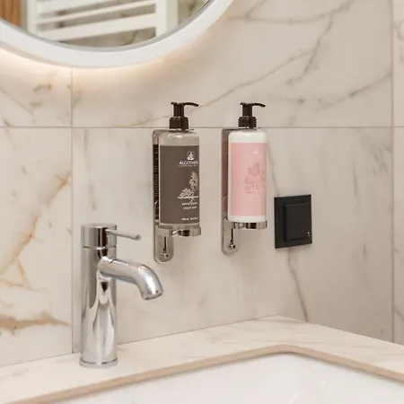 Apartahotel Premium - Kompleks Deo Plaza By Rent Like 4*